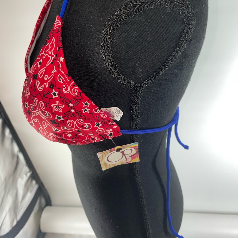 Red and blue bandanna print bikini top - Picture 3 of 4